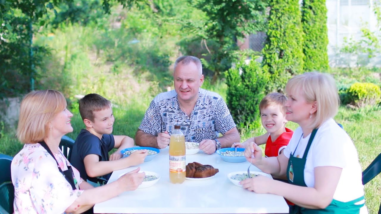 Окрошка на квасе по семейному секрету.